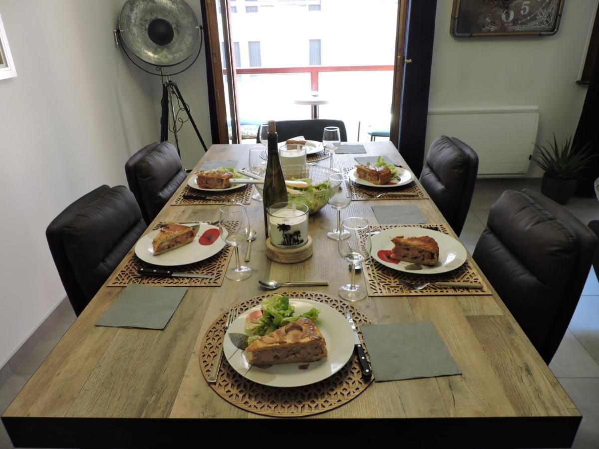 Mallo'S Lodge Avec Parking Gratuit Et 2 Balcons 科尔马 外观 照片