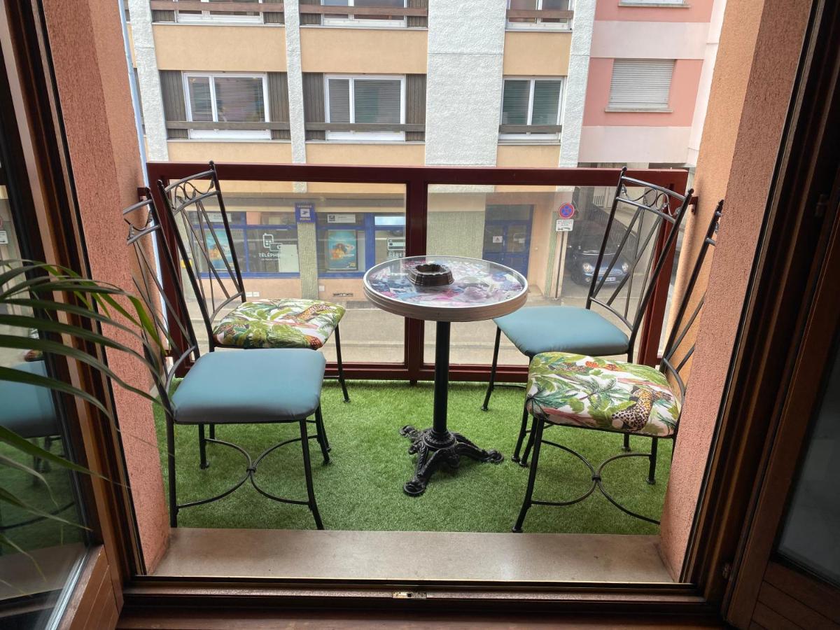 Mallo'S Lodge Avec Parking Gratuit Et 2 Balcons 科尔马 外观 照片